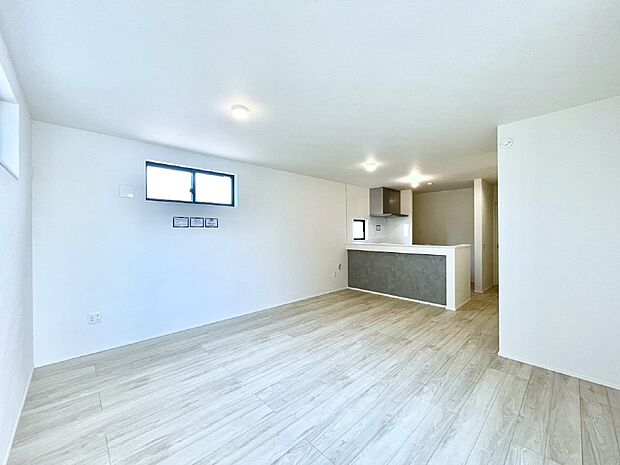 住む方の個性が引き出される、インテリアを考えるのが楽しみなリビングです！ 