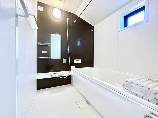 一日の疲れを癒やす大切なバスタイム。ゆっくりとお風呂を楽しんで疲れをとりたいですね！  