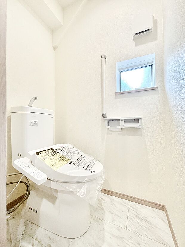 トイレは安心の2箇所!朝のバタバタも一安心です。