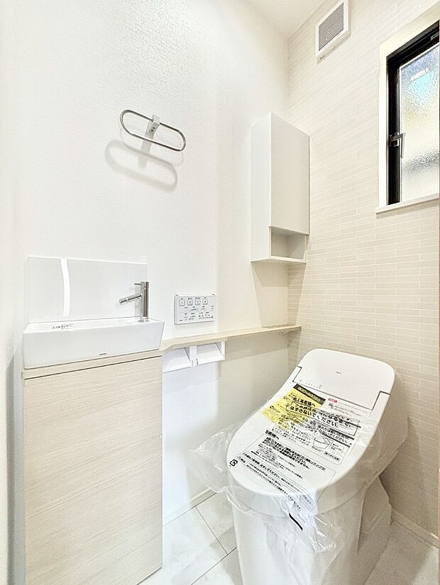 トイレは1階と2階それぞれに配置されていてとても便利です。