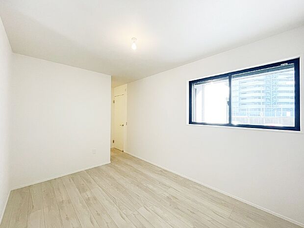 爽やかな日差しがお部屋全体を優しく包み込んでくれます