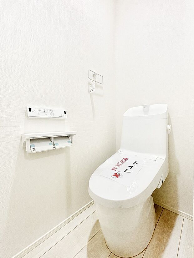 毎日を快適に!清潔感あるシャワートイレ。