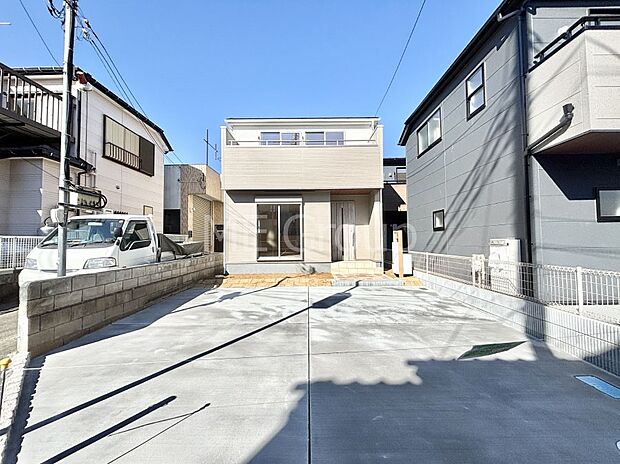 洗練された外観、上質な住空間が広がる室内は永く安心して過ごせる住居です。 