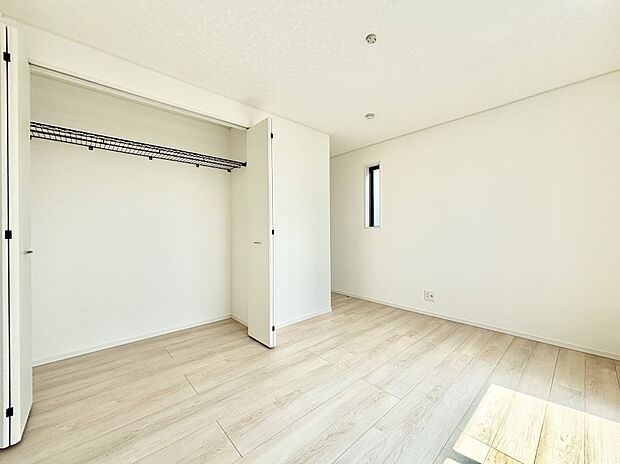 ナチュラルなフローリングはどんなインテリアにもマッチ。  