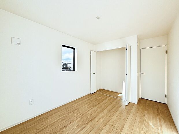 子供部屋にもおすすめな収納スペースたっぷりの居室