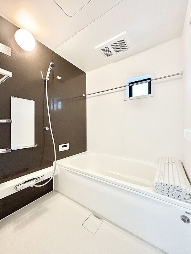 一日の疲れを癒やす大切なバスタイム。ゆっくりとお風呂を楽しんで疲れをとりたいですね！  