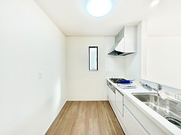 ゆとりあるキッチンではご家族と楽しくお料理ができます。