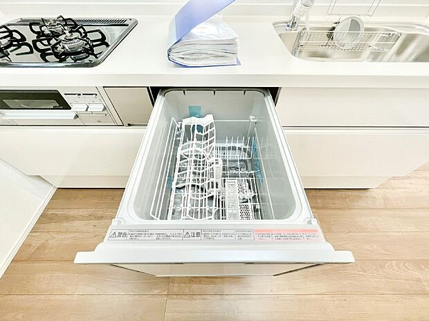 面倒なお片づけは食洗機にお任せ!家事の負担が減って、時間にも気持ちにもゆとりができます。