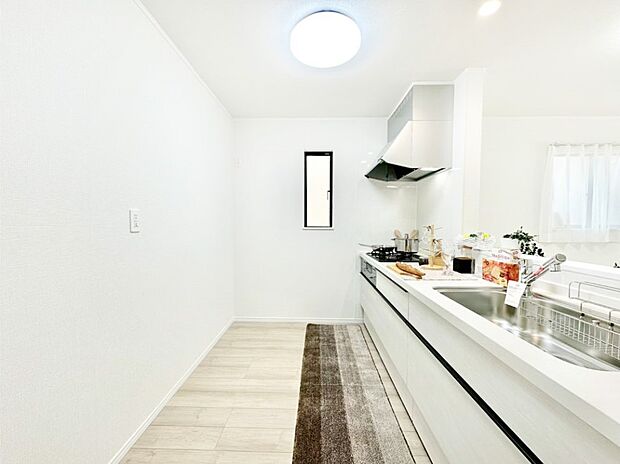 ゆとりあるキッチンではご家族と楽しくお料理ができます。