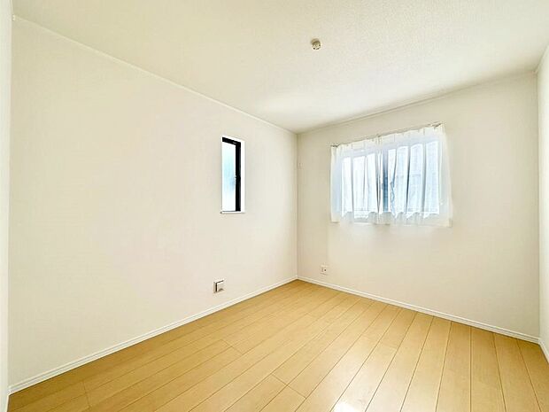 爽やかな日差しがお部屋全体を優しく包み込んでくれます