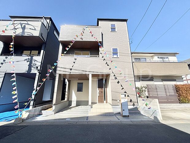 洗練された外観、上質な住空間が広がる室内は永く安心して過ごせる住居です。 