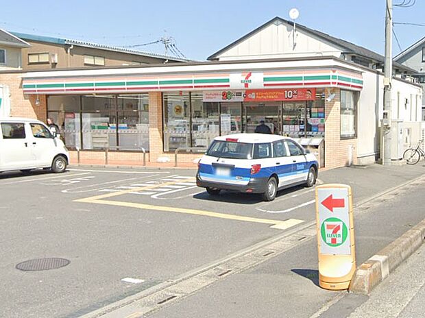 コンビニ 200m セブン-イレブン 川口戸塚東4丁目店