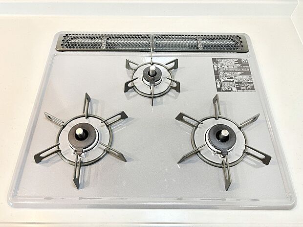 三口ガスコンロでお料理が一気にはかどりそう。