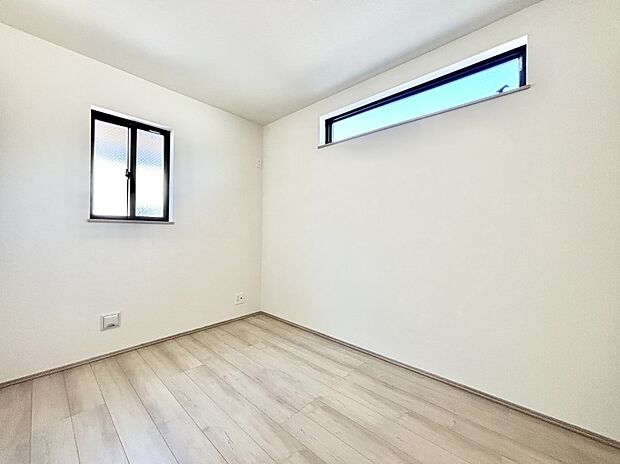 2面採光なので、明るく風通しも良く心地良い生活が送れます。