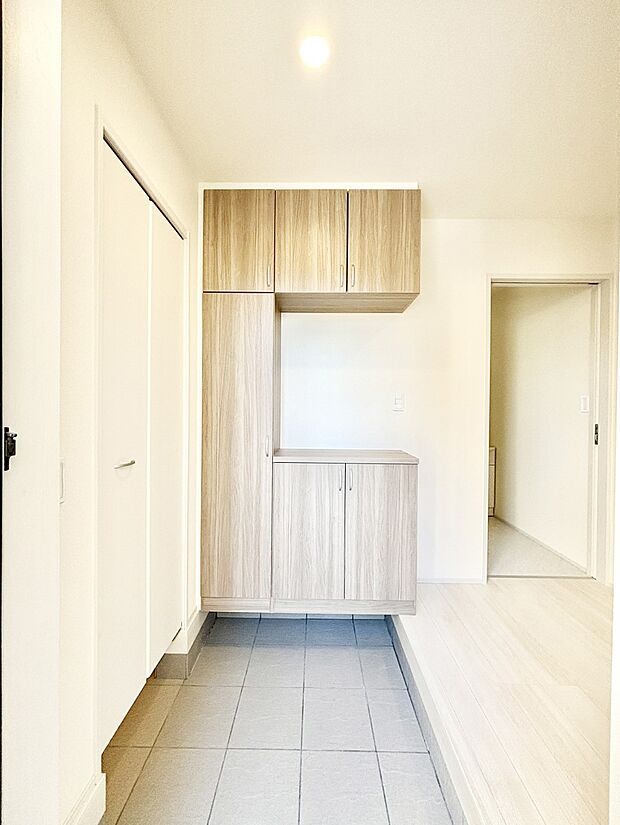 家族の帰宅やお客様をあたたかく迎える玄関