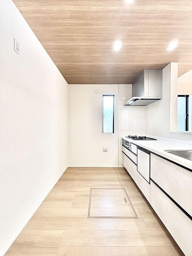 ゆとりあるキッチンではご家族と楽しくお料理ができます。