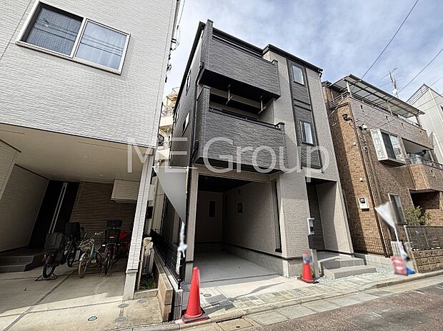 たっぷりの陽光と心地よい風が舞い込む住まい