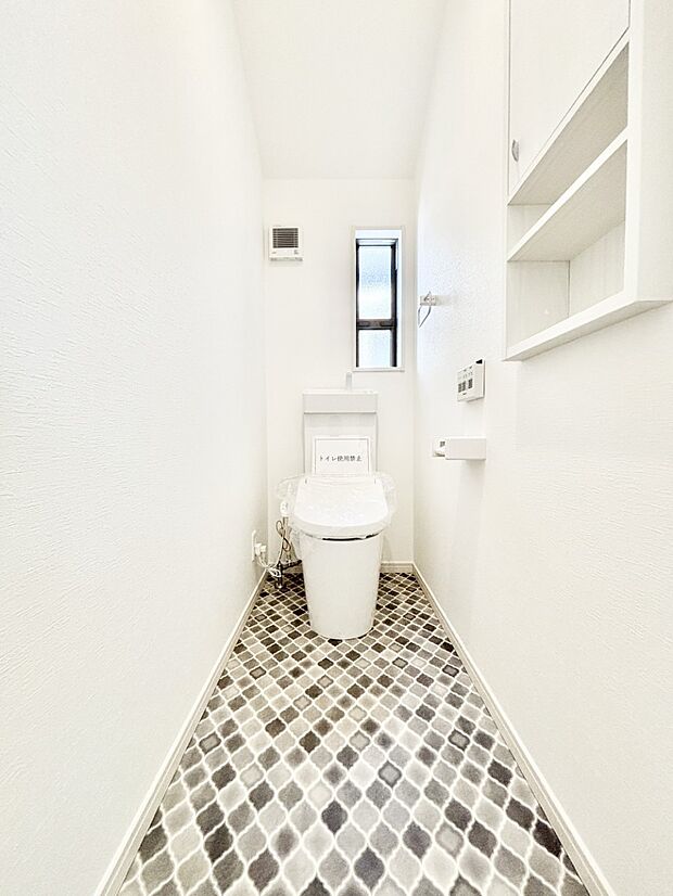 トイレは温水洗浄機能付き