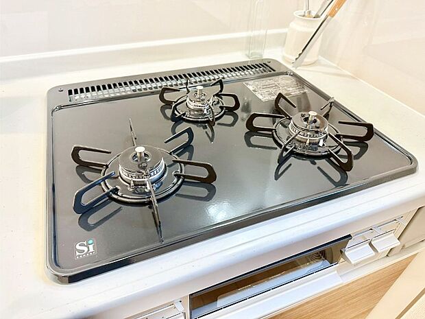 三口ガスコンロでお料理が一気にはかどりそう。  