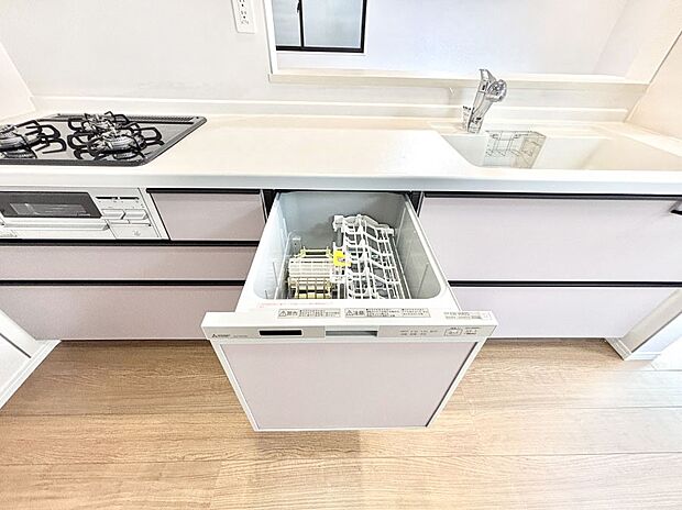 面倒なお片づけは食洗機にお任せ!家事の負担が減って、時間にも気持ちにもゆとりができます。