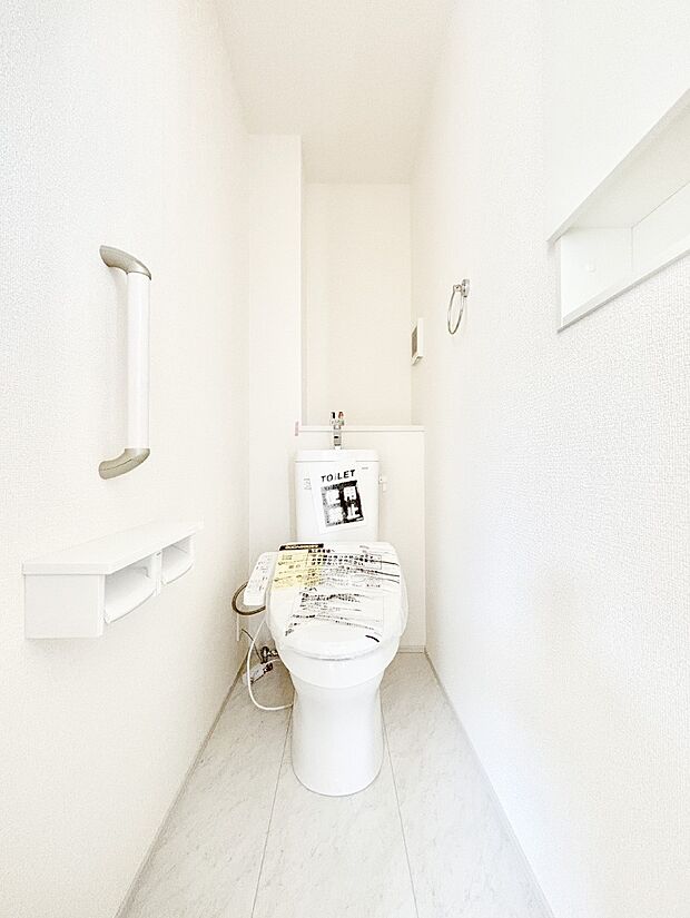 トイレは安心の2箇所!朝のバタバタも一安心です。