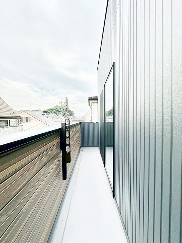 風通しの良いバルコニー