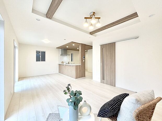 住む方の個性が引き出される、インテリアを考えるのが楽しみなリビングです!