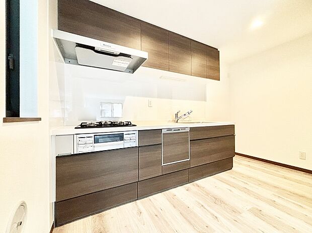 広々とした使い勝手の良いキッチンで日々のお料理も楽しくなりそう