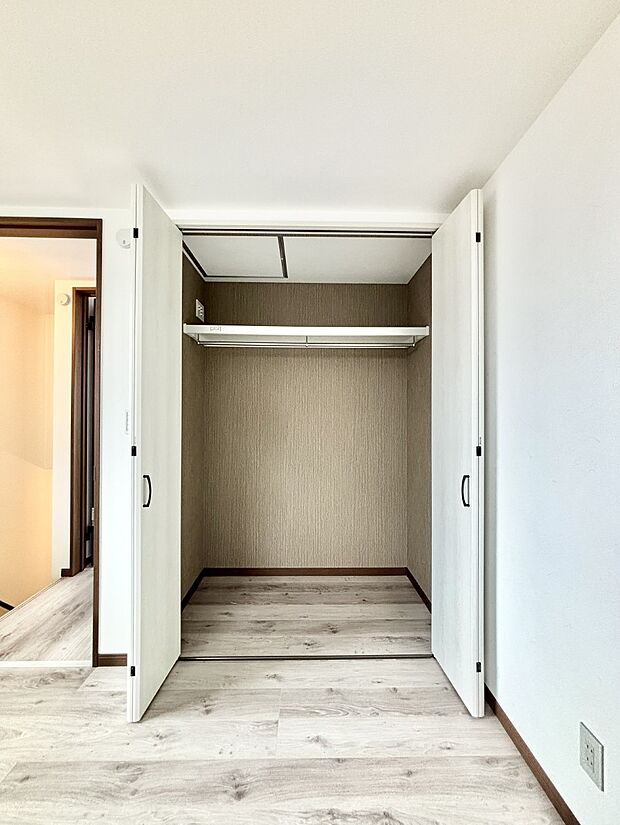 収納力あるクローゼット  