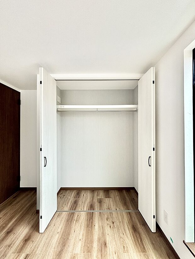 収納力あるクローゼット  