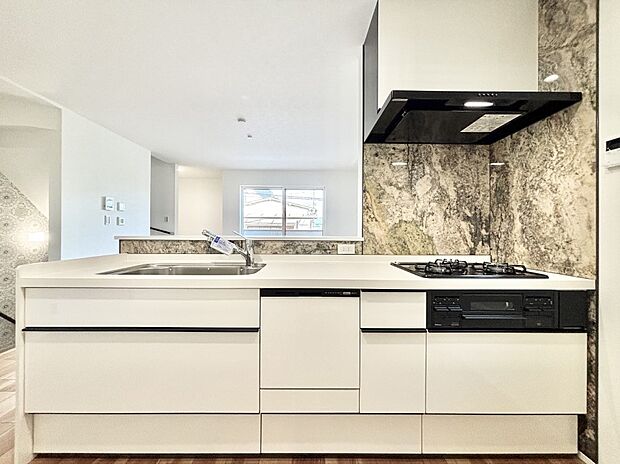 お料理を効率的に、楽しく！システムキッチン    