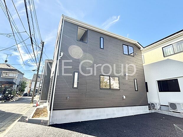 洗練された外観、上質な住空間が広がる室内は永く安心して過ごせる住居です。 