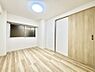 室内：木の温もりがやさしいフローリングは安らぎをもたらす住空間  