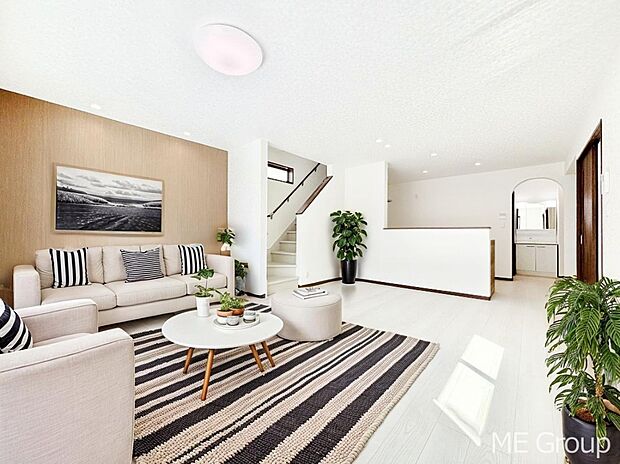 対面キッチン＆リビングイン階段を採用した家族の絆深まるＬＤＫ　※家具はCGです