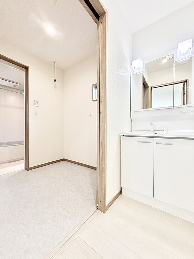 上質な洗面空間がゆとりの時間を演出