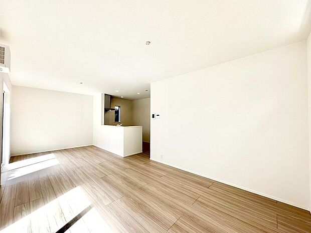 落ち着いた雰囲気のＬＤＫは家族みんなの快適空間  