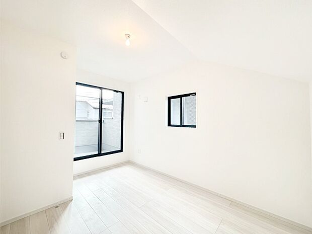 2面採光を確保した明るい空間。家族みんなが快適な暮らしを実現する設計です。