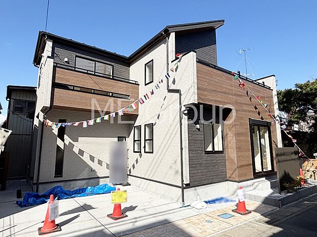 溢れる陽光でご家族の笑顔も輝く