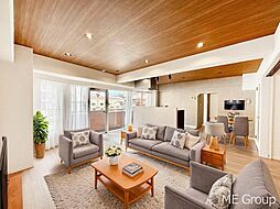 御苑ハイム 2LDKのリビング/ダイニング