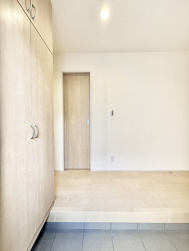 いつもきれいにしておきたい玄関ですね。  