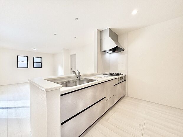 ゆとりあるキッチンではご家族と楽しくお料理ができます。