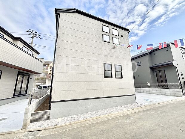 暮らしやすさと居心地の良さにこだわったシンプルで飽きのこないデザイン !