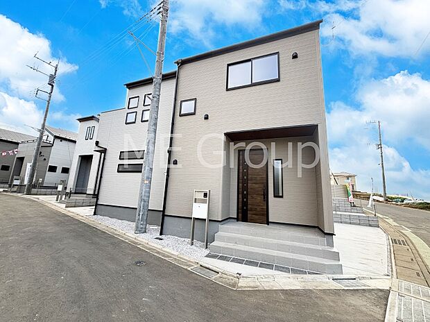 溢れる陽光でご家族の笑顔も輝く