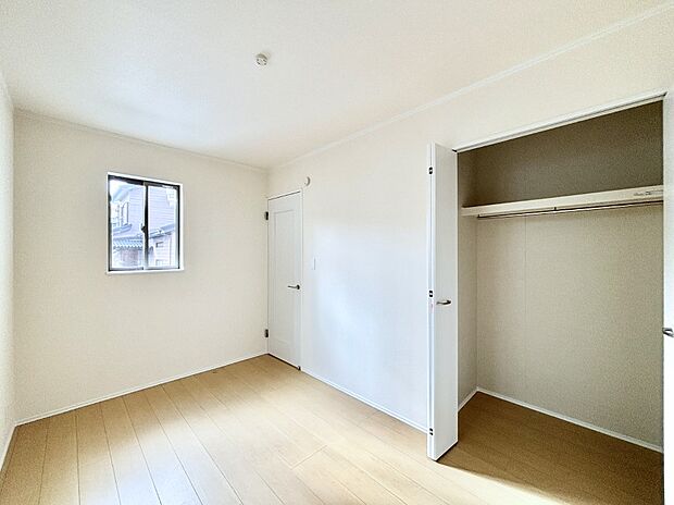 収納が充実しているので、居住スペースを広く使えます。 