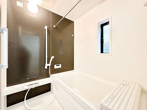 落ち着いた雰囲気でゆっくりお寛ぎいただけるバスルーム