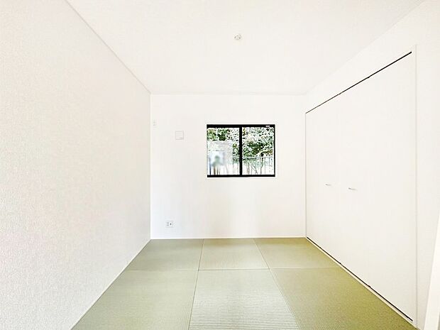 柔らかい畳の空間は、お子様の遊び場や来客時のおもてなしの場所として重宝します。