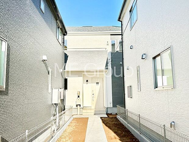 洗練された外観、上質な住空間が広がる室内は永く安心して過ごせる住居です。 