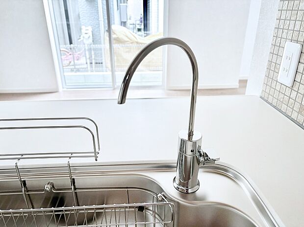 独立型ビルトイン浄水器が標準装備!
