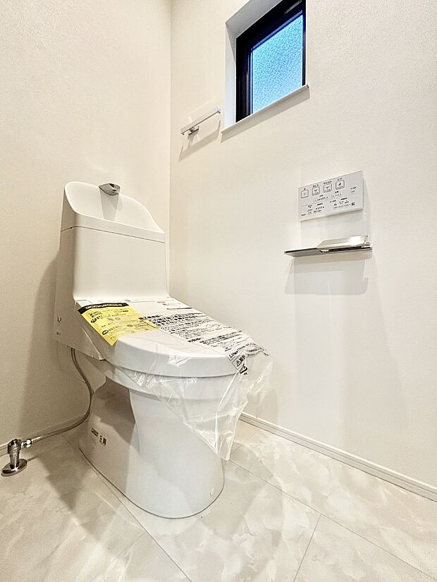 トイレは温水洗浄機能付き