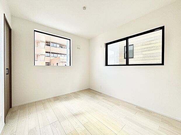 爽やかな日差しがお部屋全体を優しく包み込んでくれます